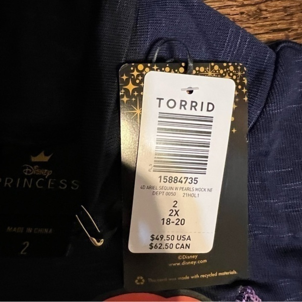 NWT Torrid Disney size 2X Ariel mock neck top - Picture 4 of 9